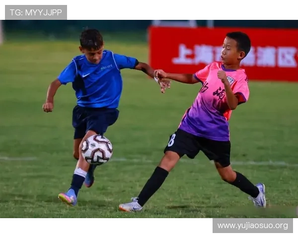 中德国际足球友谊赛精彩回顾与赛前分析助你全面了解比赛亮点